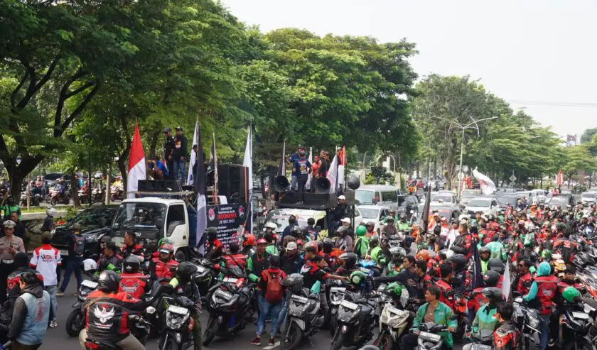 Demo Ojol Surabaya